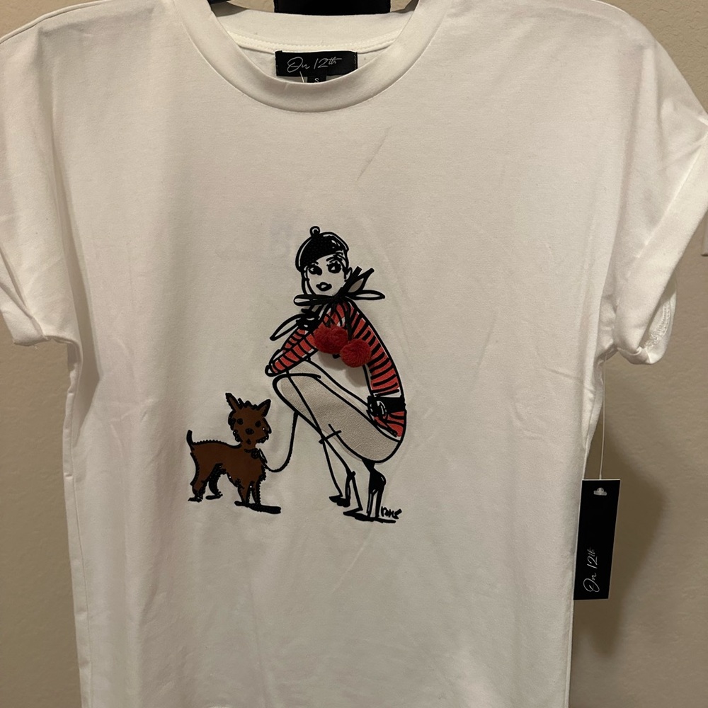 White Graphic Tee - Short Sleeve. Size Small.‎ NWT - Picture 3 of 12